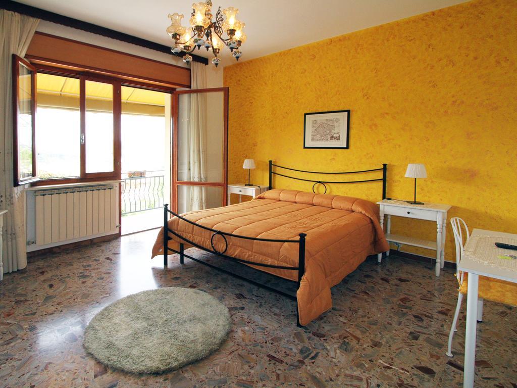 Double Room Balcony Private Bathroom