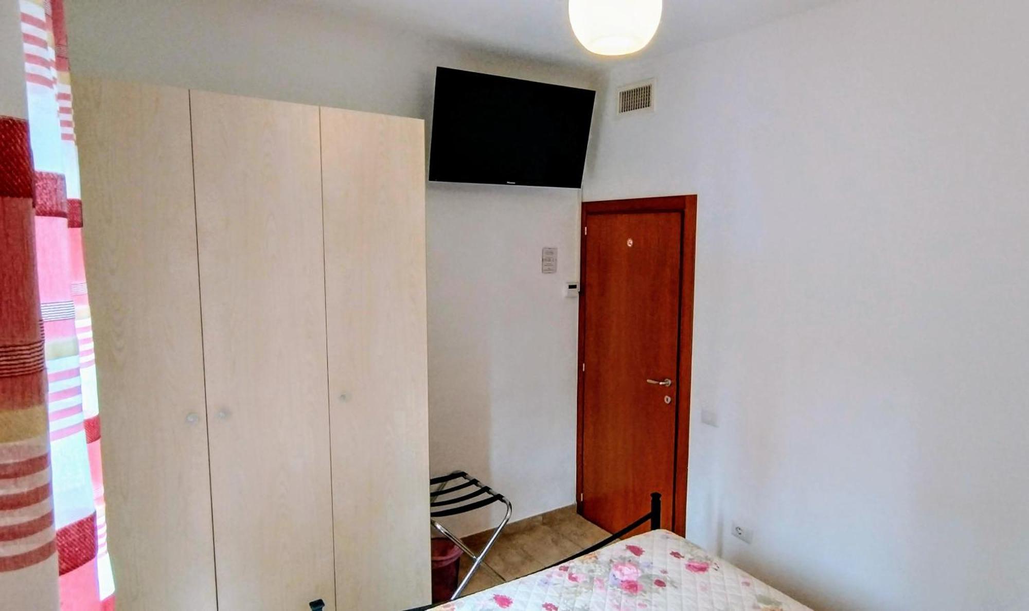 Double Room Private Bathroom