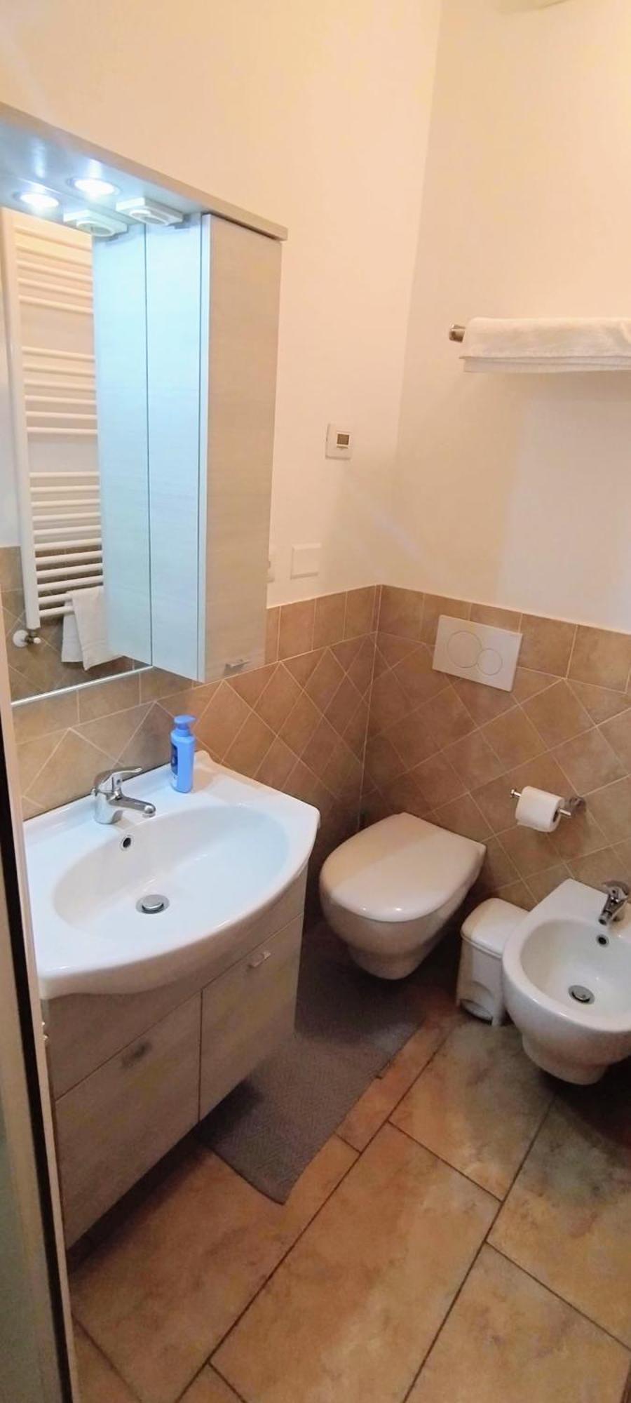 Double Room Private Bathroom