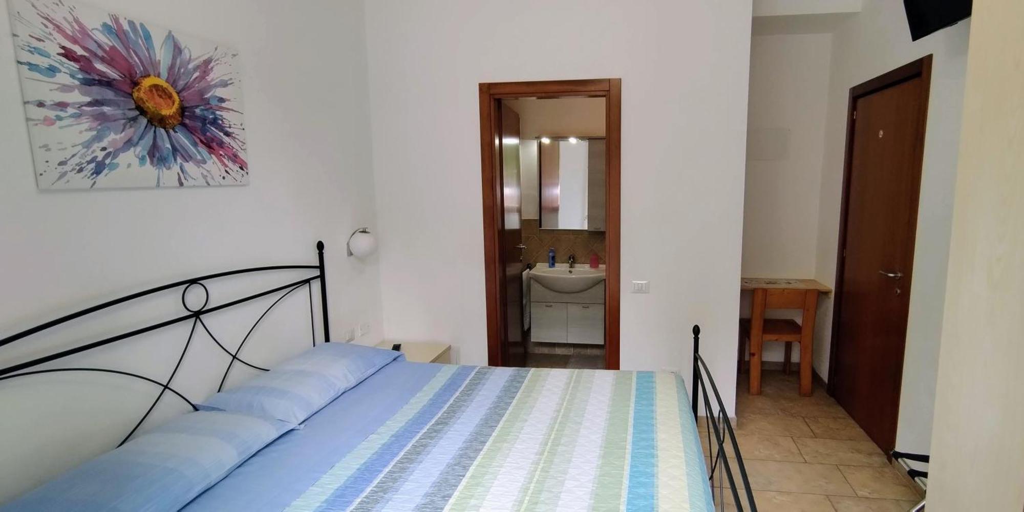 Double Room Private Bathroom