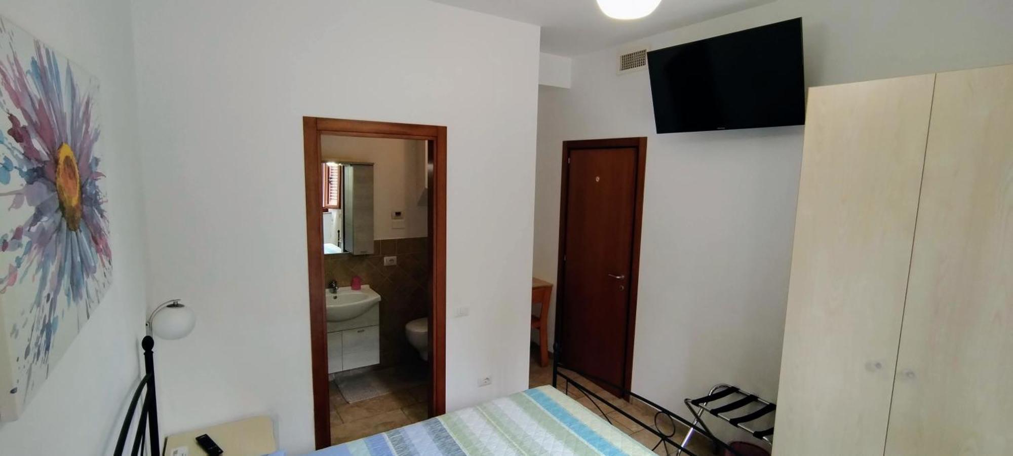 Double Room Private Bathroom