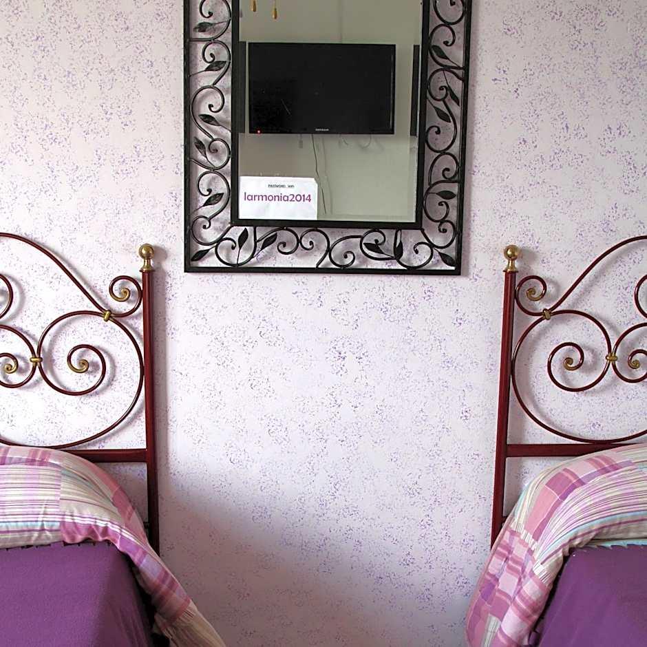 Double or Twin Room Private Bathroom